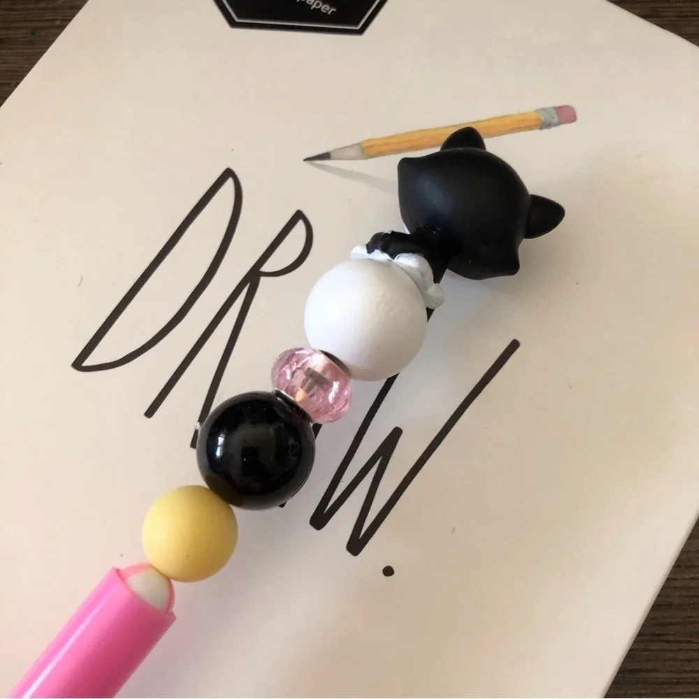 Disney Doorables: Pinocchio: Figaro handmade beaded pen